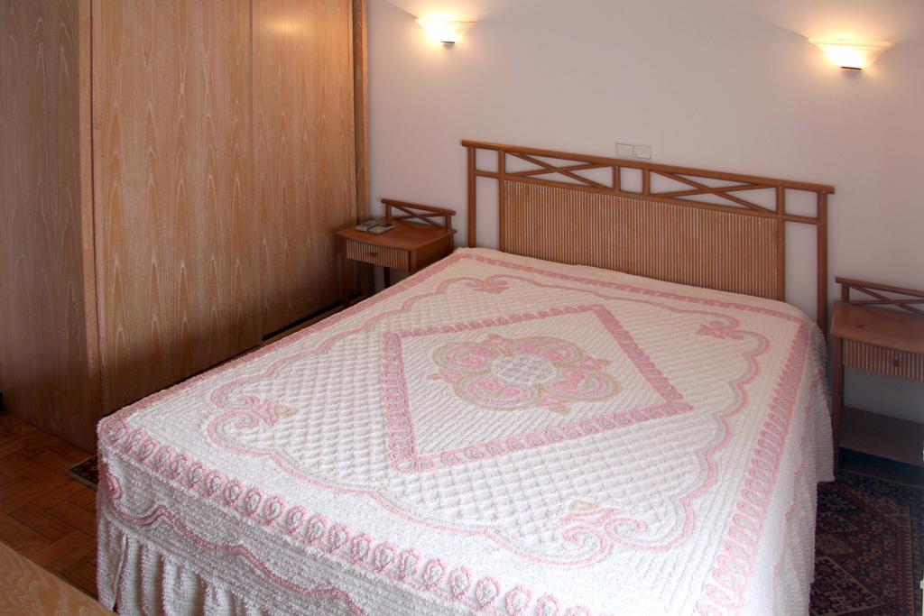 Residencial Miramar Hotel Quarteira Szoba fotó